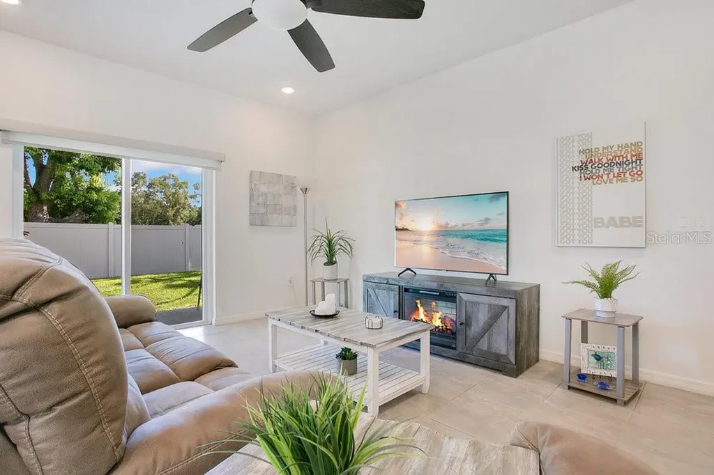 3964 Mayhill Loop Eustis FL 32736