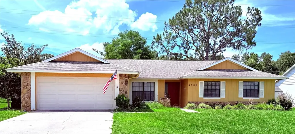 4306 Woodside Manor Drive Tampa FL 33624