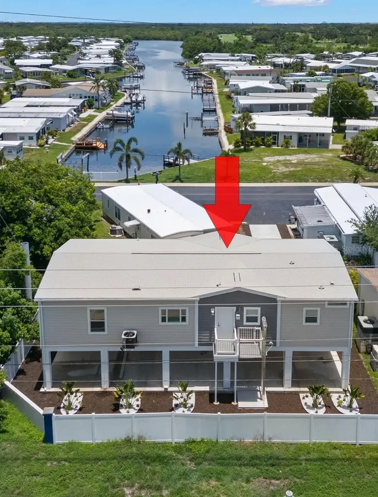 6924 Americana Drive NE St Petersburg FL 33702