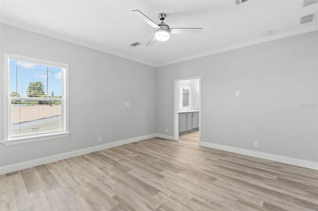 6924 Americana Drive NE St Petersburg FL 33702
