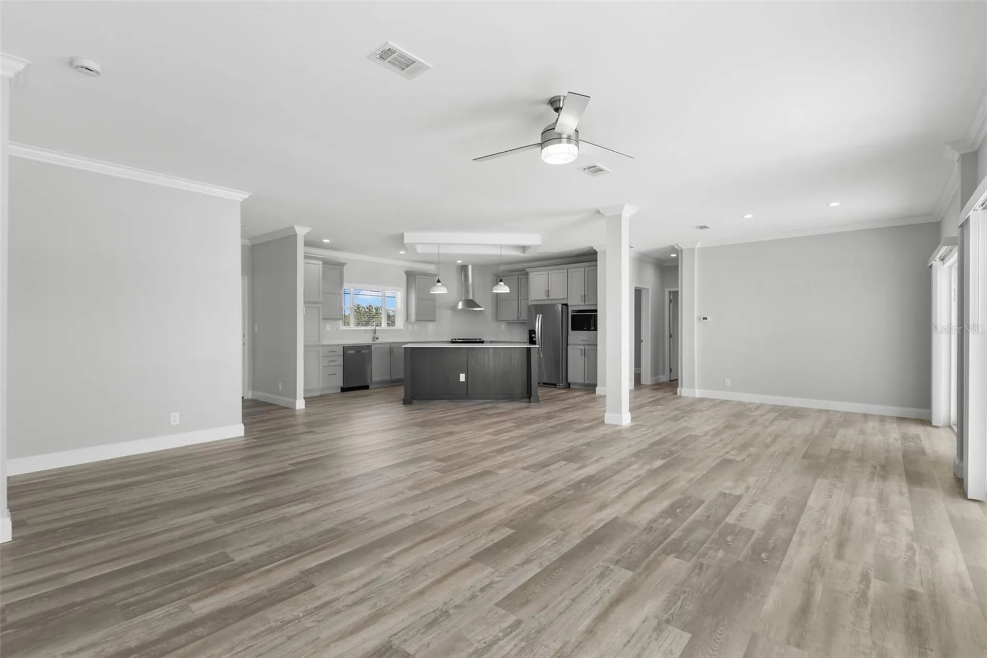 6924 Americana Drive NE St Petersburg FL 33702