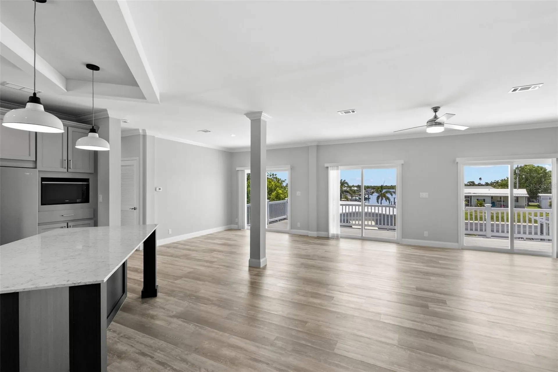 6924 Americana Drive NE St Petersburg FL 33702