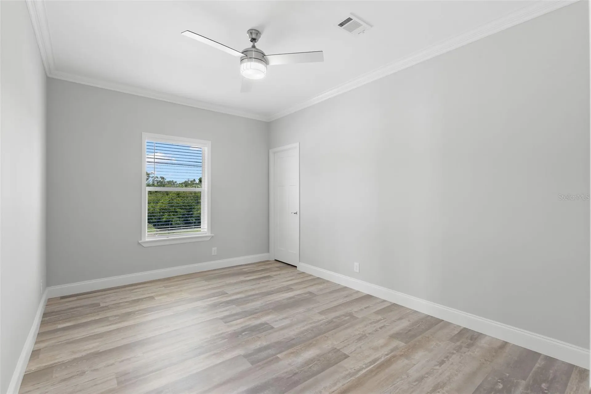 6924 Americana Drive NE St Petersburg FL 33702