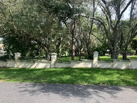 116 W Magnolia Avenue Howey In The Hills FL 34737