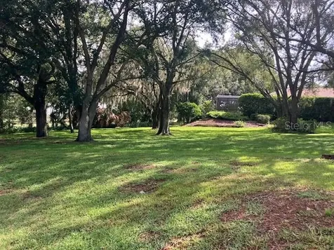 116 W Magnolia Avenue Howey In The Hills FL 34737