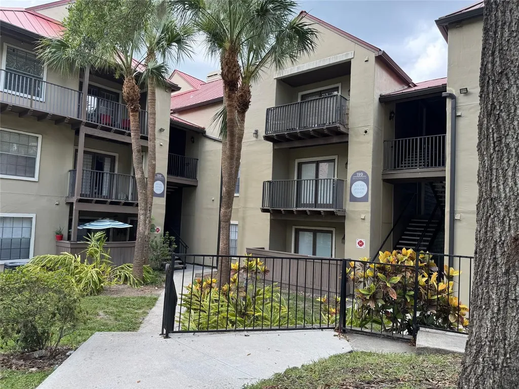 199 Afton Square Altamonte Springs FL 32714