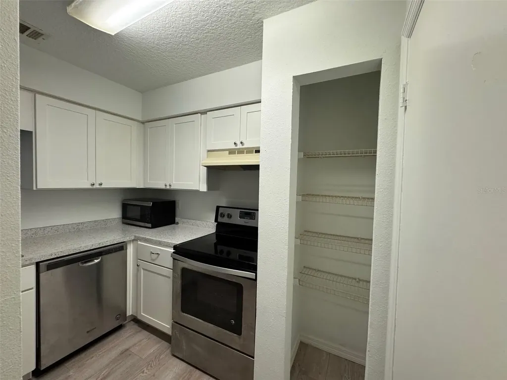 199 Afton Square Altamonte Springs FL 32714