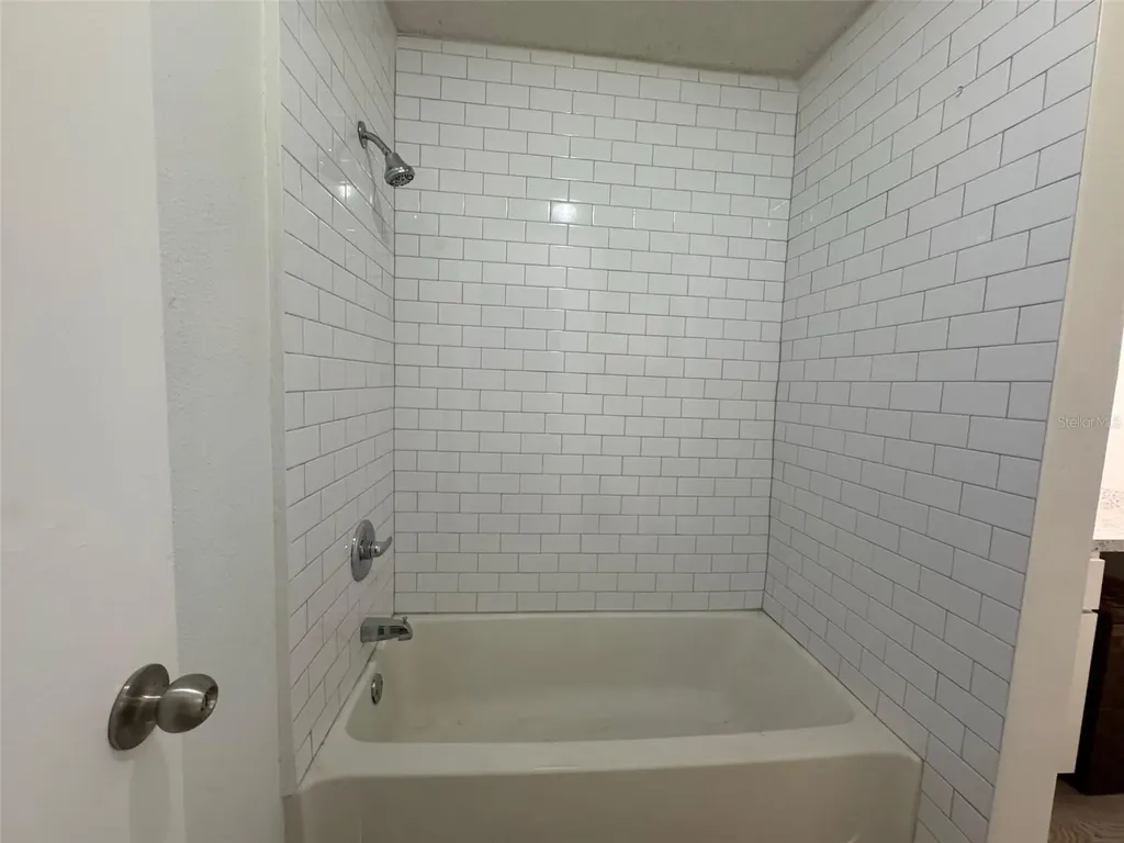 199 Afton Square Altamonte Springs FL 32714
