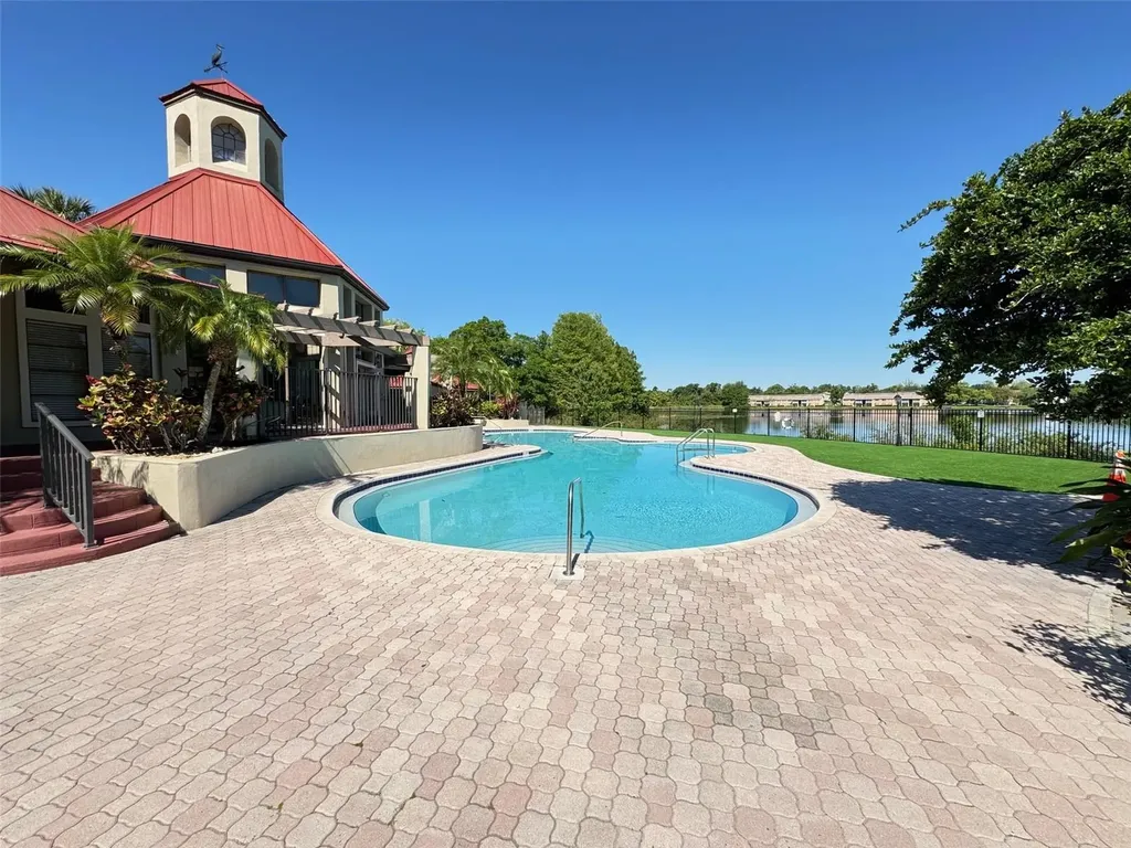 199 Afton Square Altamonte Springs FL 32714