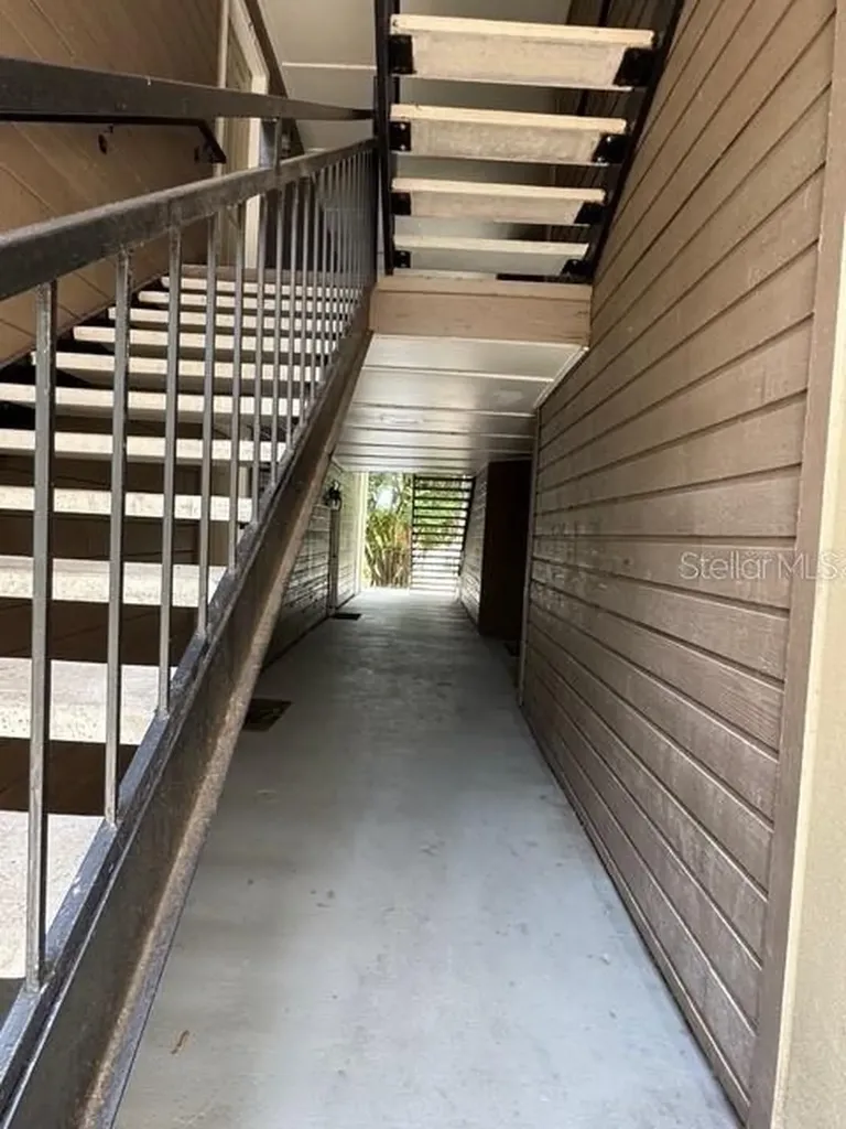 199 Afton Square Altamonte Springs FL 32714