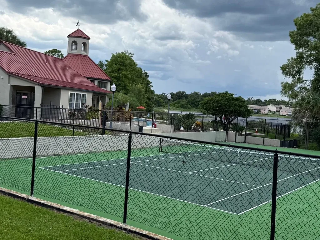 199 Afton Square Altamonte Springs FL 32714
