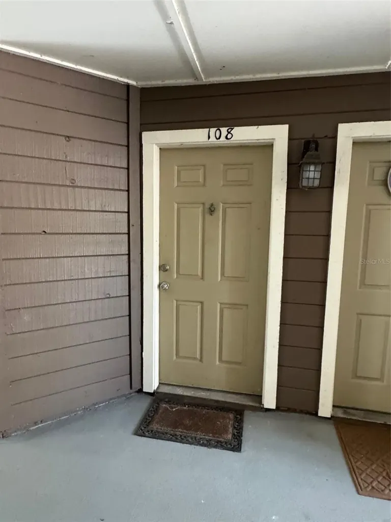 199 Afton Square Altamonte Springs FL 32714