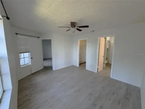199 Afton Square Altamonte Springs FL 32714