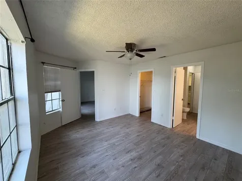 199 Afton Square Altamonte Springs FL 32714