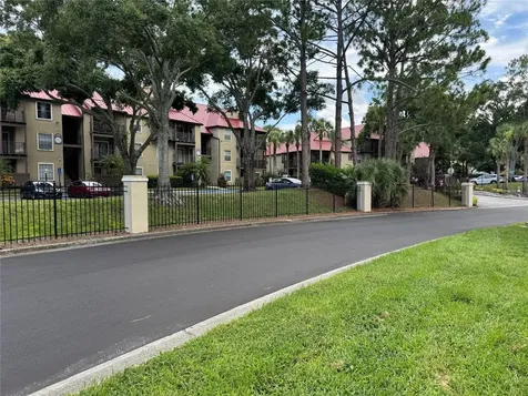 199 Afton Square Altamonte Springs FL 32714