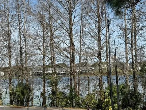 199 Afton Square Altamonte Springs FL 32714