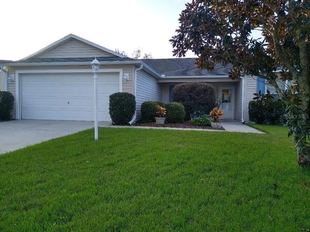 1425 Hollyberry Place The Villages FL 32162