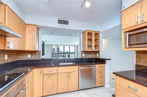 2413 Bayshore Boulevard Tampa FL 33629