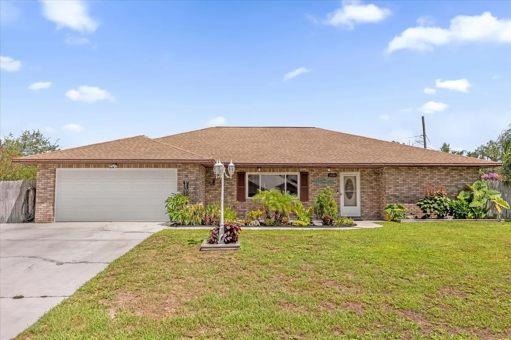 2098 Heathwood Street Deltona FL 32725