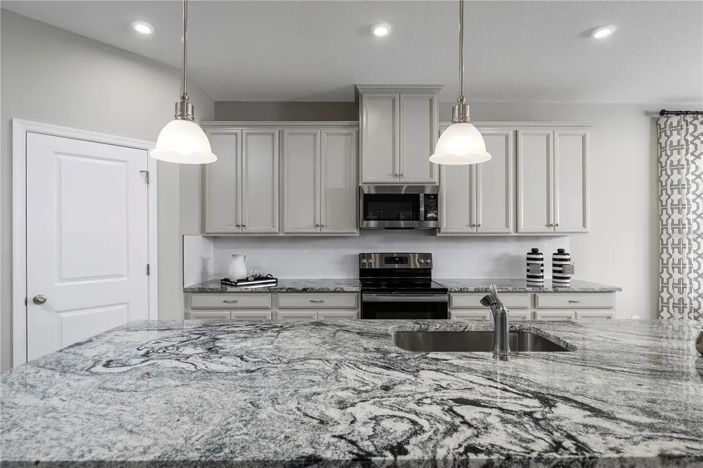 10899 SW 73rd Court Ocala FL 34476