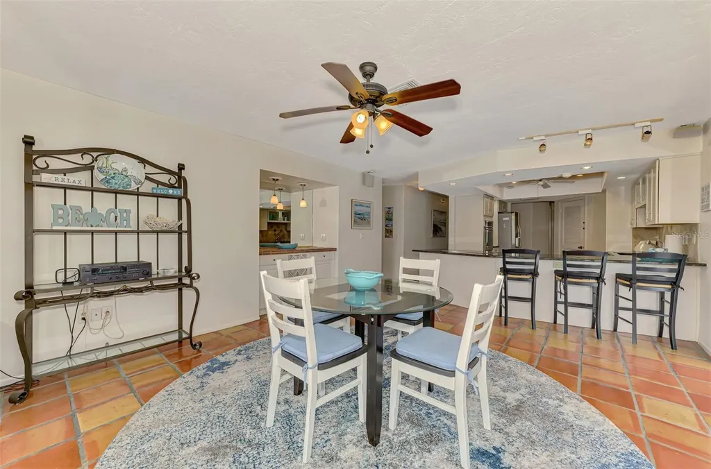 4946 Commonwealth Drive Sarasota FL 34242
