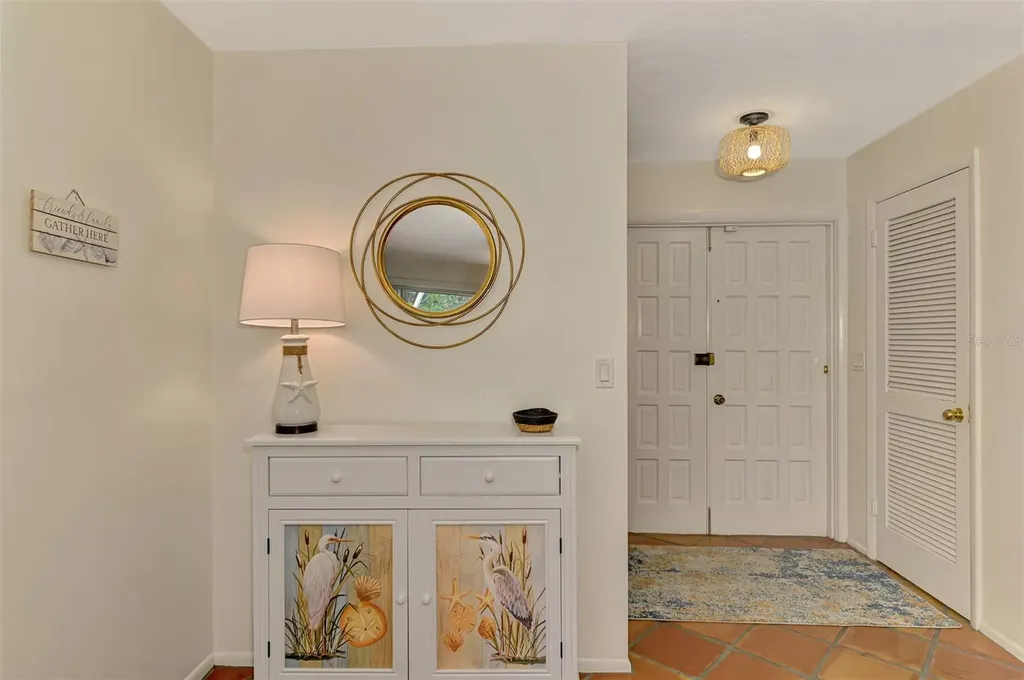 4946 Commonwealth Drive Sarasota FL 34242