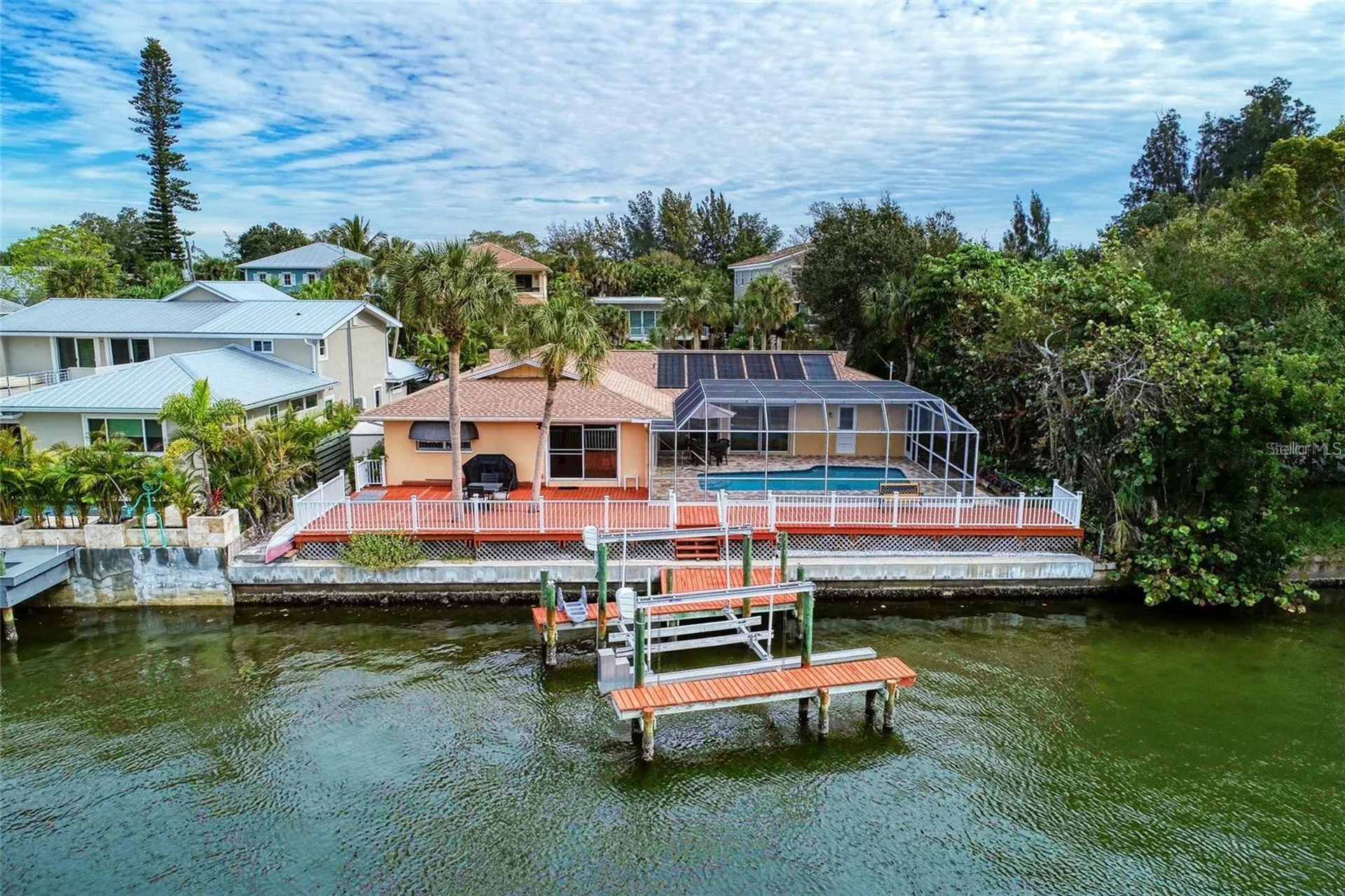 4946 Commonwealth Drive Sarasota FL 34242
