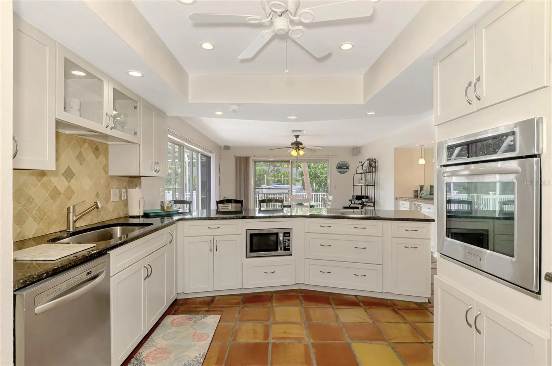 4946 Commonwealth Drive Sarasota FL 34242