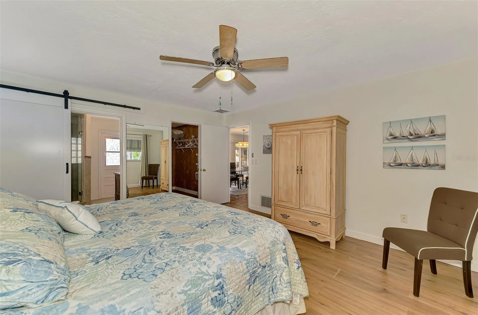 4946 Commonwealth Drive Sarasota FL 34242