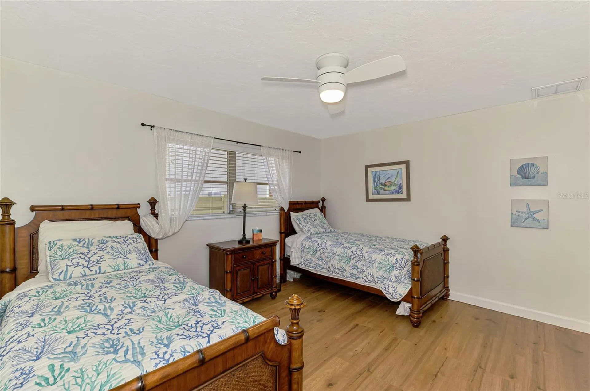 4946 Commonwealth Drive Sarasota FL 34242