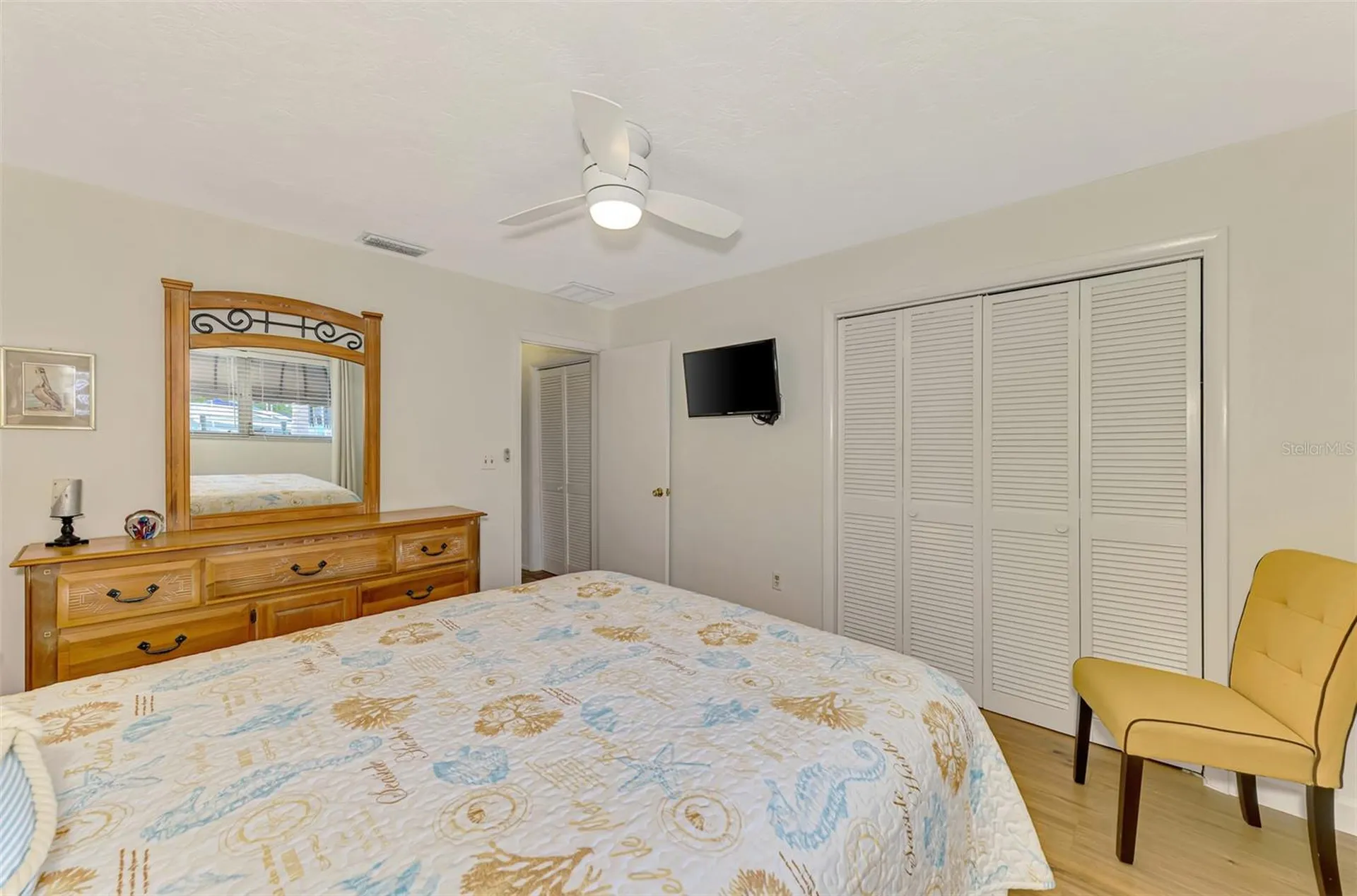4946 Commonwealth Drive Sarasota FL 34242