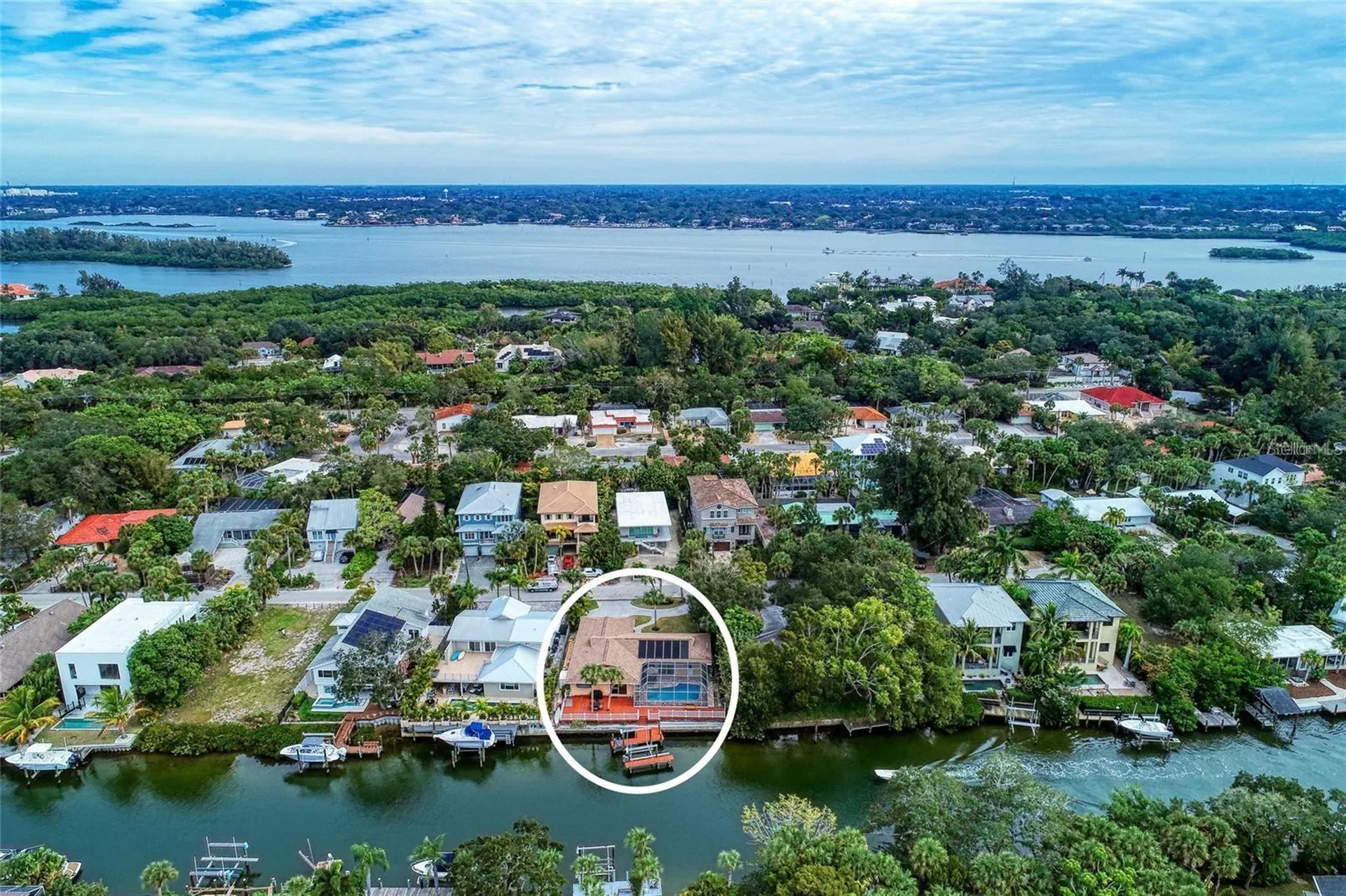 4946 Commonwealth Drive Sarasota FL 34242