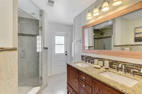 4946 Commonwealth Drive Sarasota FL 34242