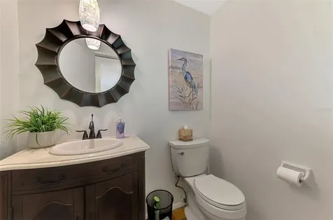 4946 Commonwealth Drive Sarasota FL 34242