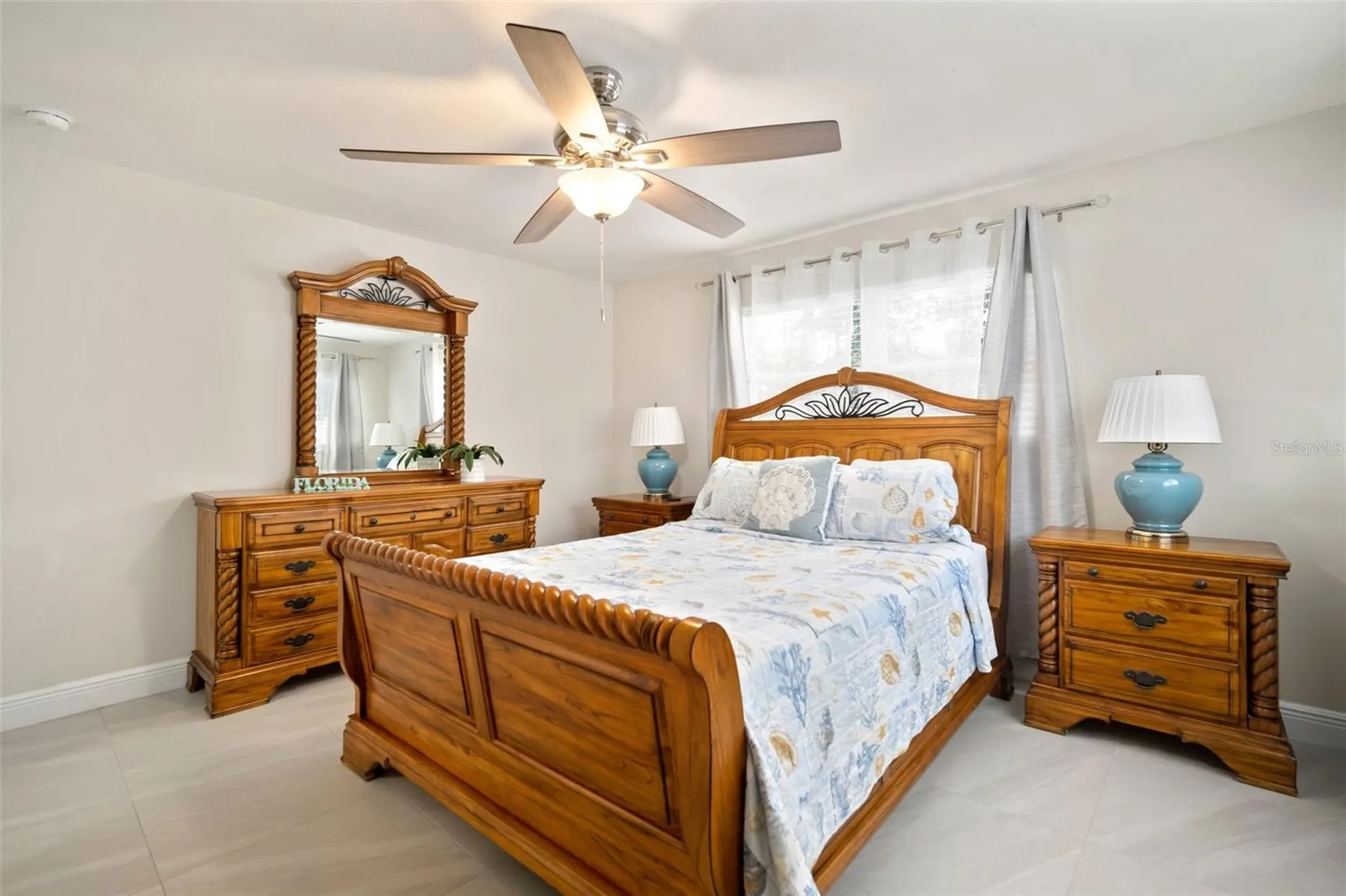 1712 Azalea Court Oldsmar FL 34677