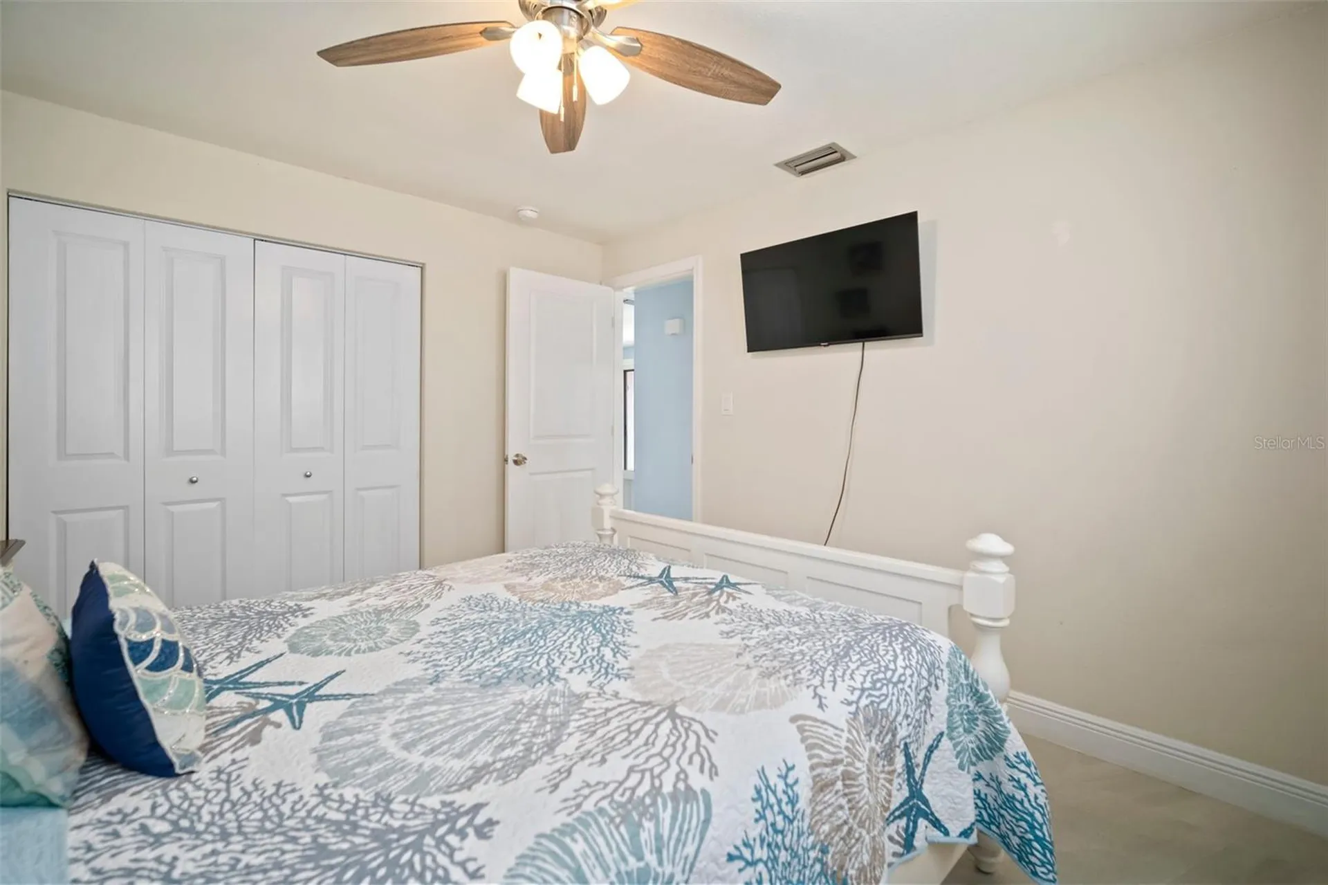 1712 Azalea Court Oldsmar FL 34677