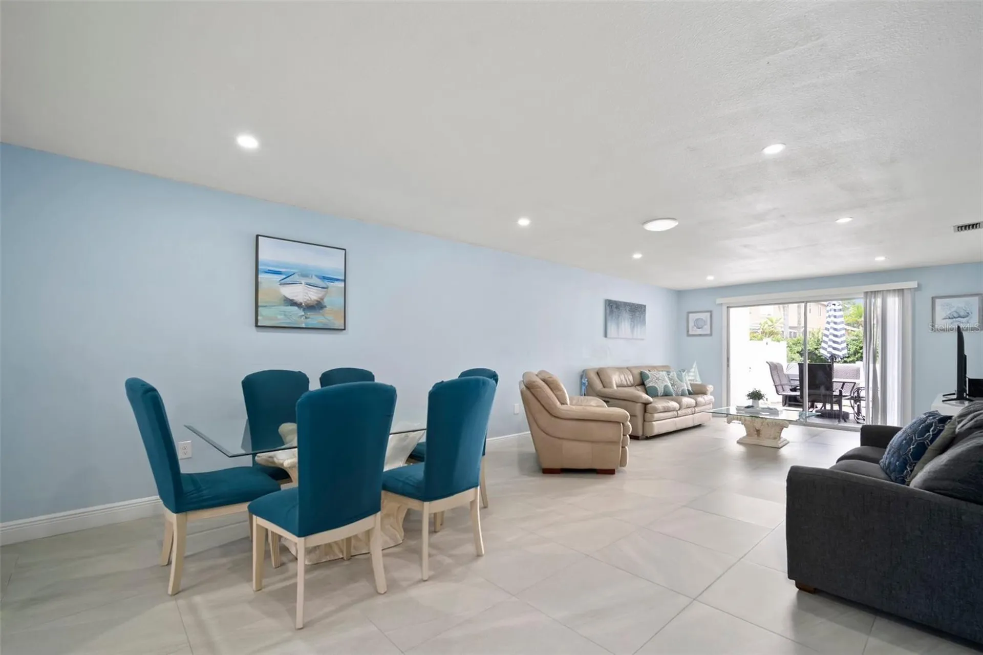 1712 Azalea Court Oldsmar FL 34677