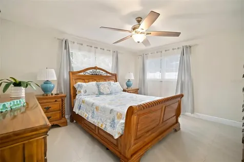 1712 Azalea Court Oldsmar FL 34677