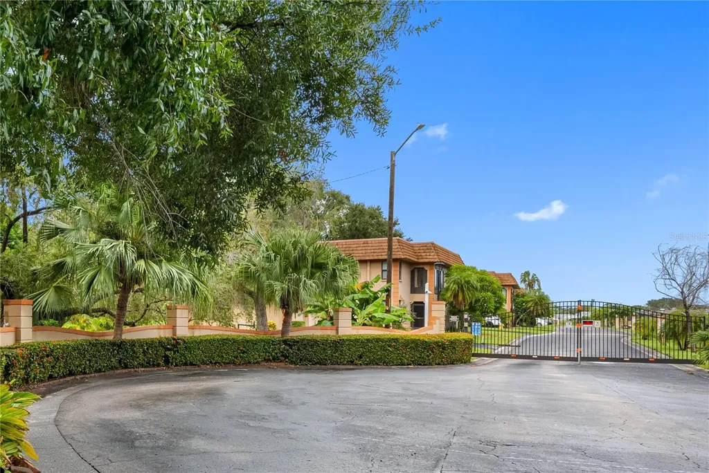 10182 Seminole Island Drive Largo FL 33773