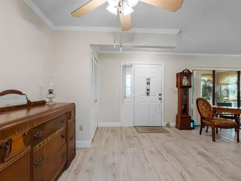10182 Seminole Island Drive Largo FL 33773