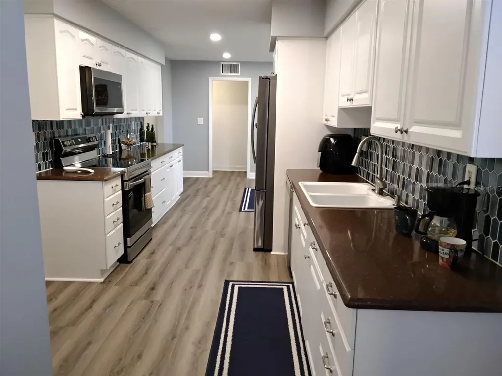 702 Cypress Place Sun City Center FL 33573