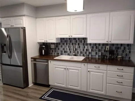 702 Cypress Place Sun City Center FL 33573