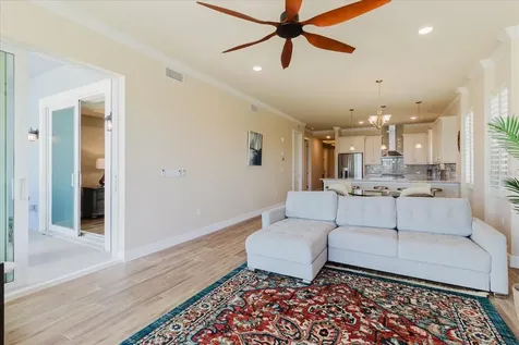 501 Tamiami Trail N Venice FL 34285