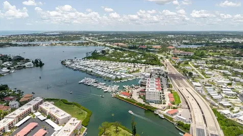 501 Tamiami Trail N Venice FL 34285