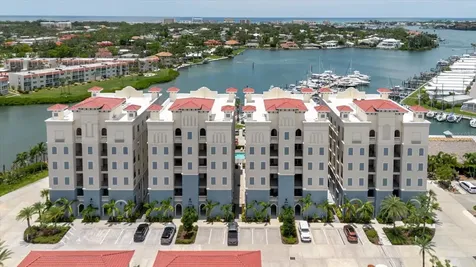 501 Tamiami Trail N Venice FL 34285