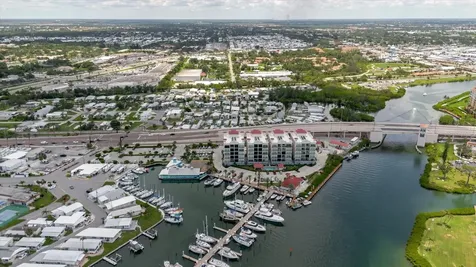 501 Tamiami Trail N Venice FL 34285