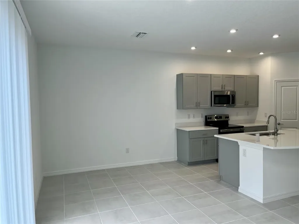 34142 Polacca Lane Wesley Chapel FL 33543