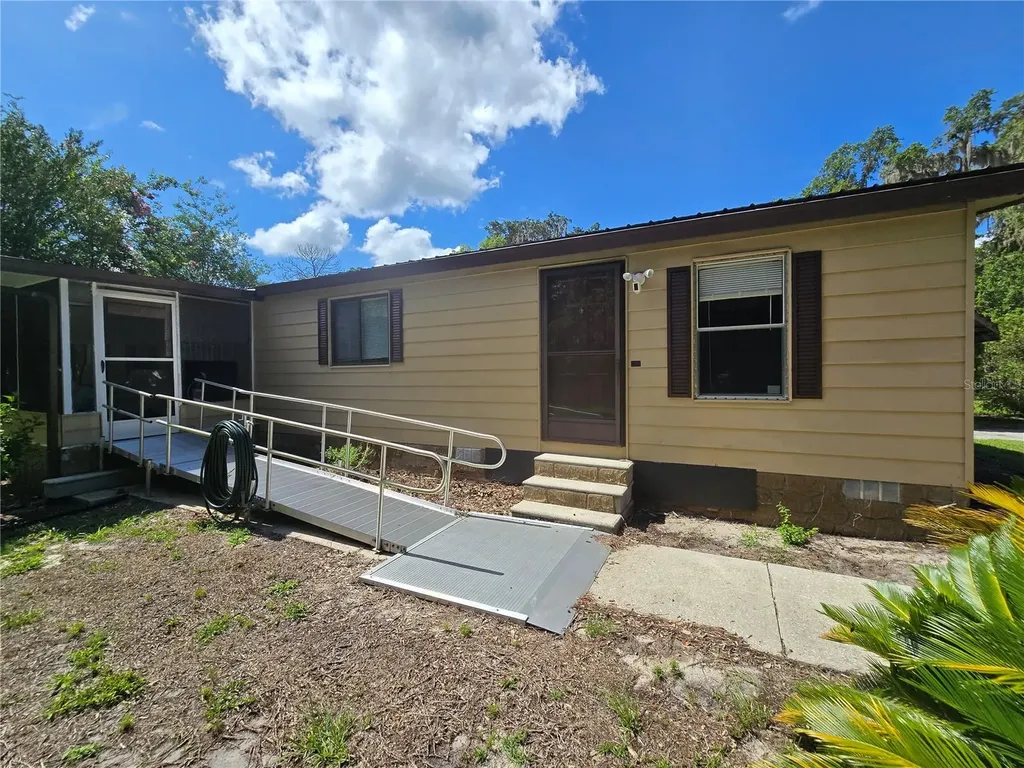 11955 SE 135th Avenue Ocklawaha FL 32179
