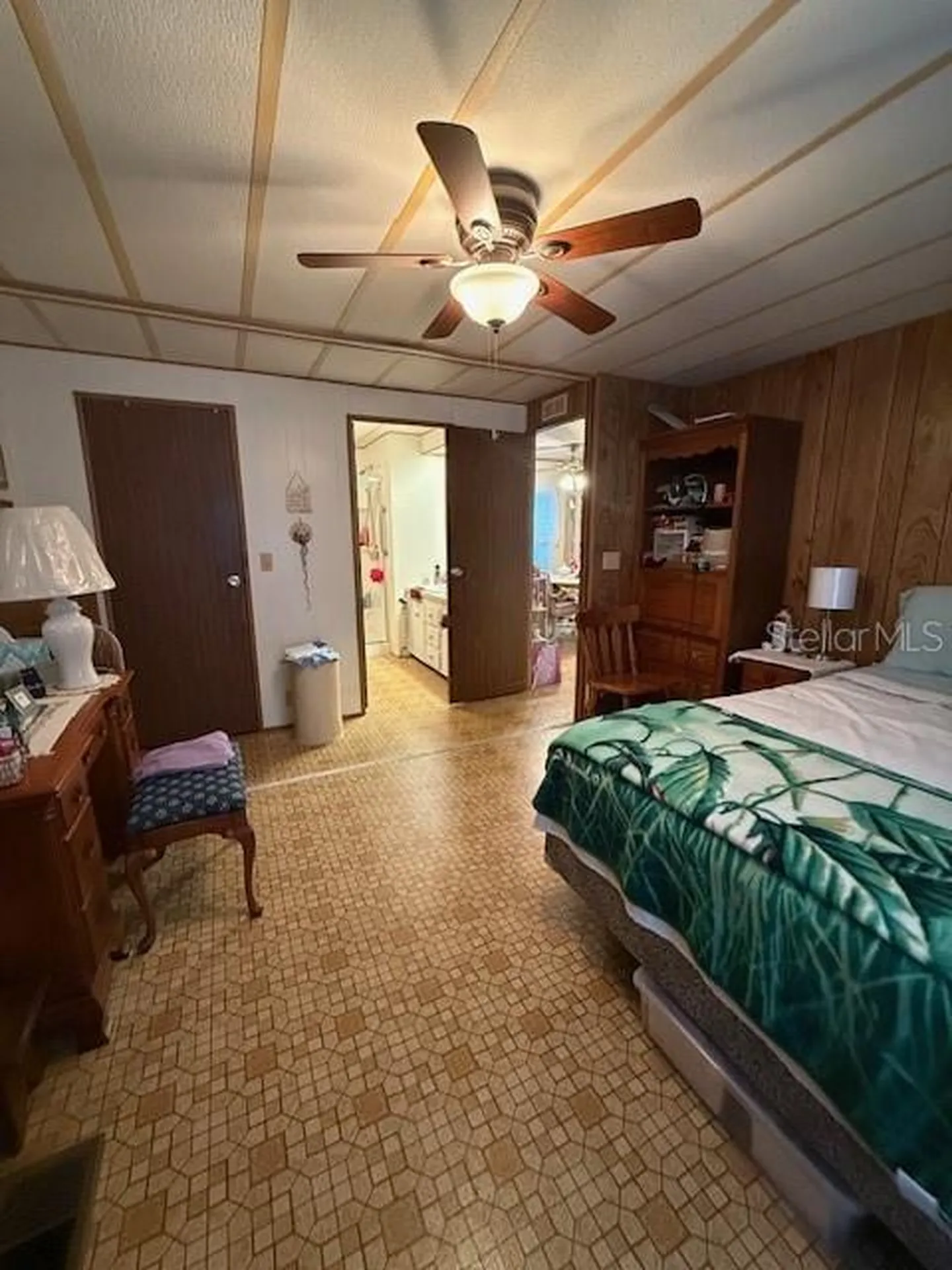 8466 Dickens Avenue Brooksville FL 34613