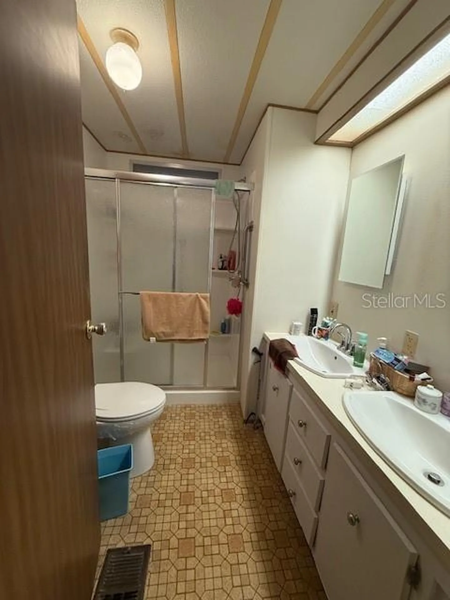 8466 Dickens Avenue Brooksville FL 34613